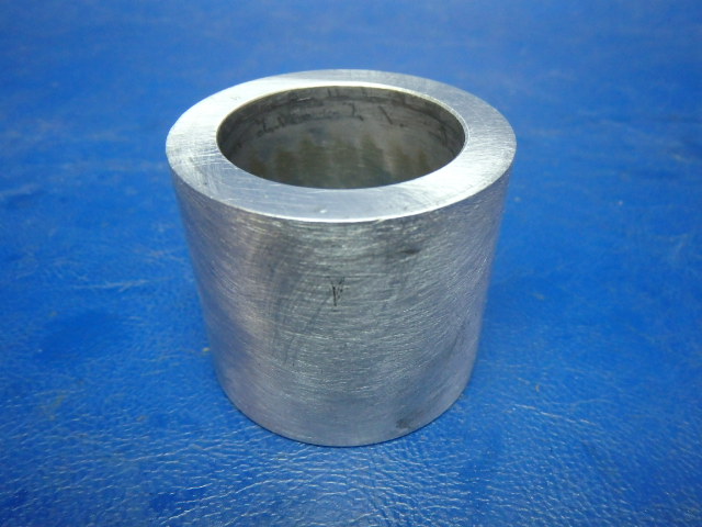 0543037-1 Cessna - Spacer-Axle